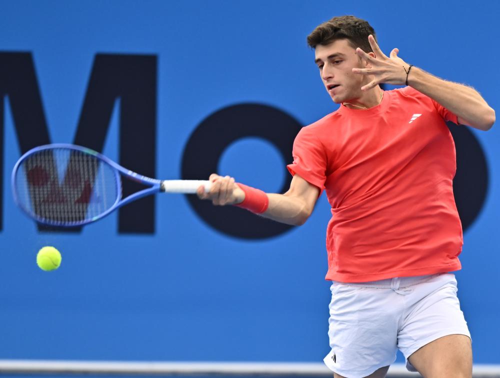 1-1！1-3！利物浦不胜+切尔西爆冷，阿森纳5分领跑，英超2强争冠