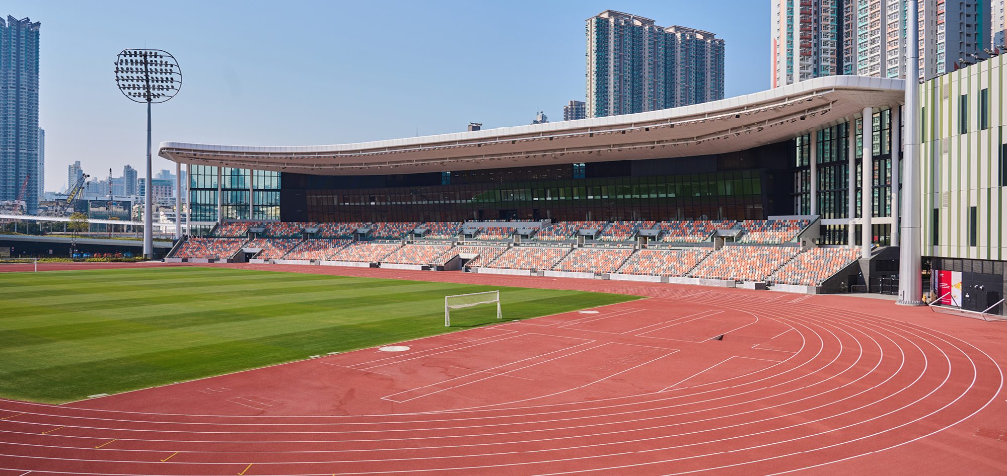 签下多纳鲁马是曼联复兴的信号，新管理层和老八一样高瞻远瞩